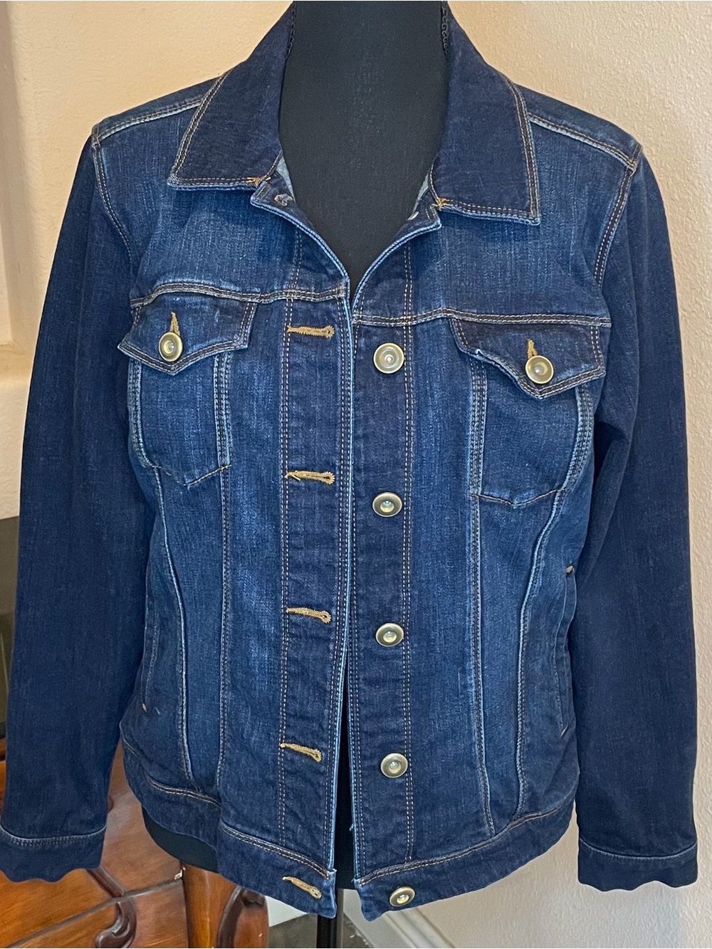 Cabi Dark Wash Blue Jean Denim Jacket